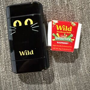NWOT Wild Black Cat Deodorant Case with Refill